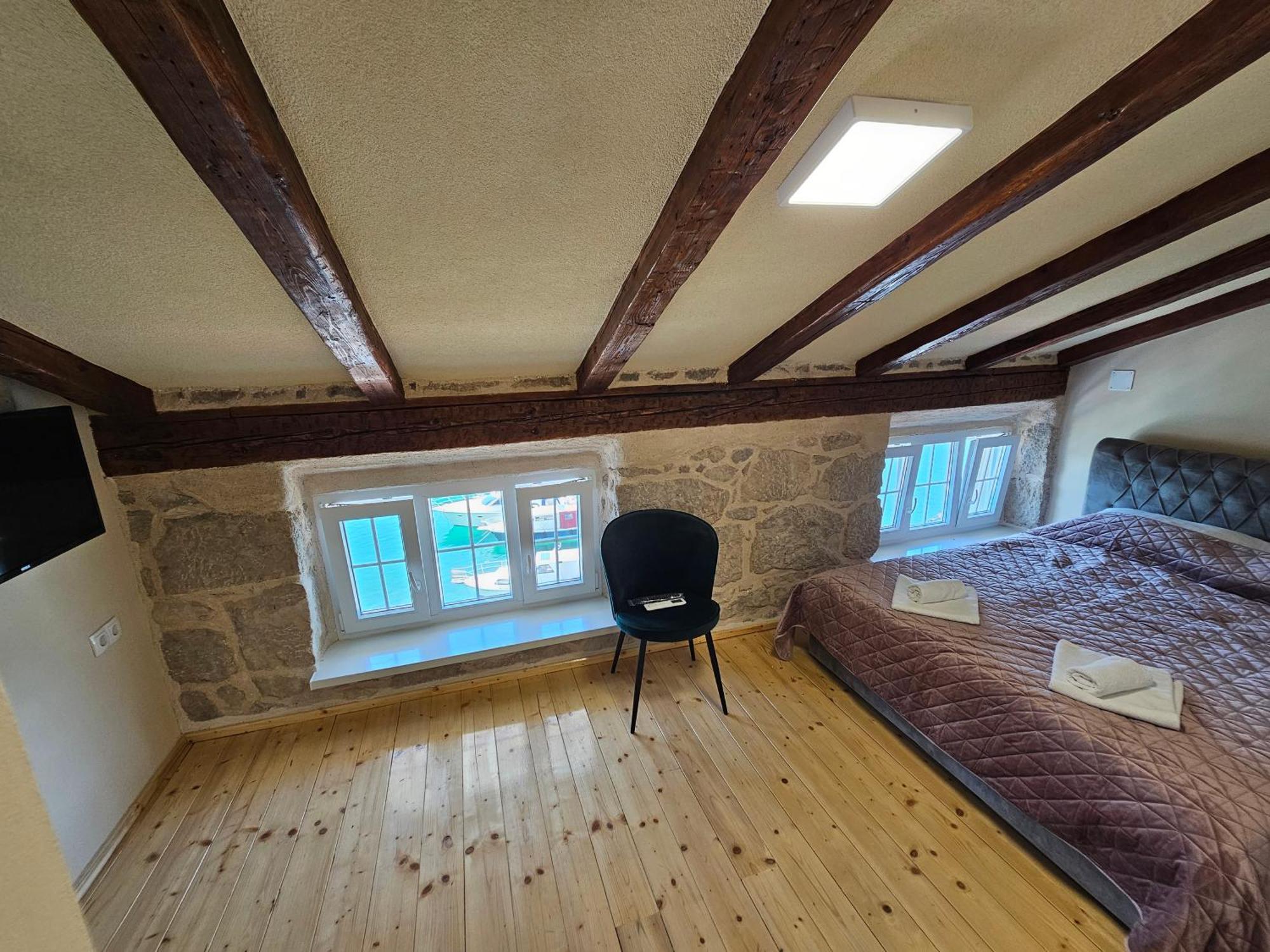 Villa Gaj オミサリ エクステリア 写真